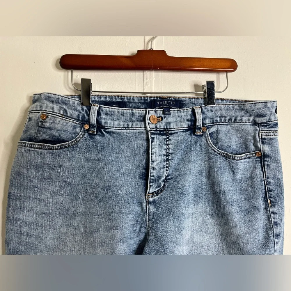 Talbots Simply Flattering Collection Ankle Acid Washed Jeans - Picture 3 of 3